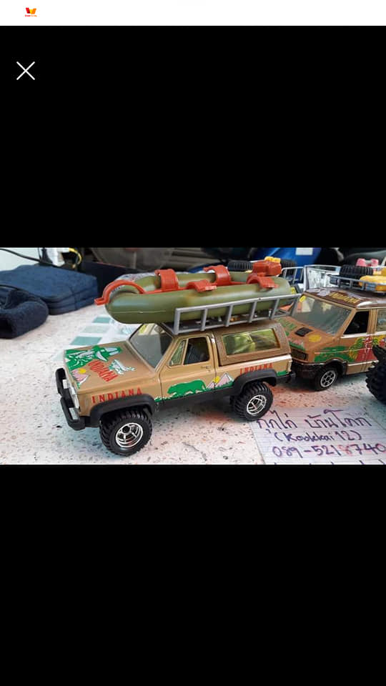 ลดราคา ชุดสุดท้ายแล้ว หมดแล้ว ชุดนี้เก็บเองตัดใจปล่อยครับ พร้อมตู้กระจกเลยครับผม จัดชุดครับ 4 คัน 4 แบบ รถโมเดล รถเหล็ก JADITOYS GIODI 4X4 SAFARI RALLY RARE สวยๆครับ ล้อโตๆ ล้อปกติ แนววินเทจครับ รายละเอียดดี