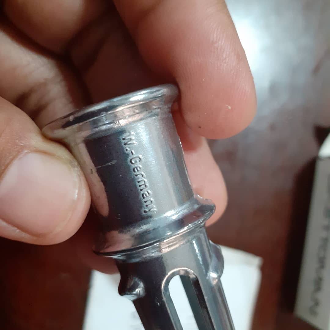 เครื่องคั้นน้ำผลไม้แบบมินิพกพา SKETTOMAN เครื่องครัวน่าใช้จาก Germany วัสดุเป็นสแตนเลส