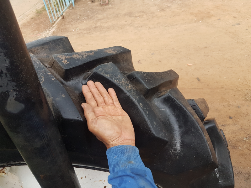 ยางพร้อมกะทะ12.4-28บริสโตนแท้ ยางพร้อมกะทะ12.4-28บริสโตนแท้