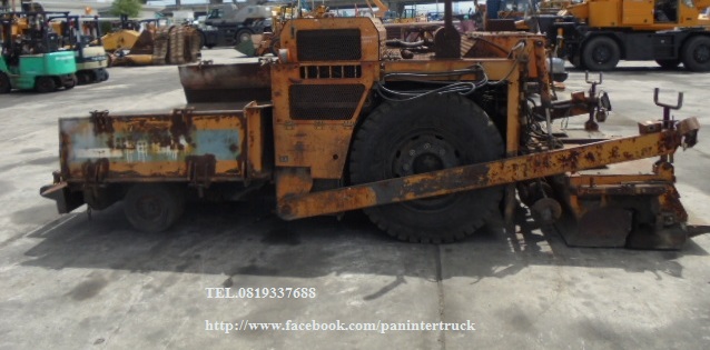 FROM JAPAN สินค้าเก่านอก ขายถูกด่วนๆรถปูยาง  ASPHALT FINISHER  HANTA  AF300WHS เครื่องยนต์ ISUZU 4FB1 , 4 สูบ , ล้อยาง ,ปูยางได้กว้างถึง 3 เมตร