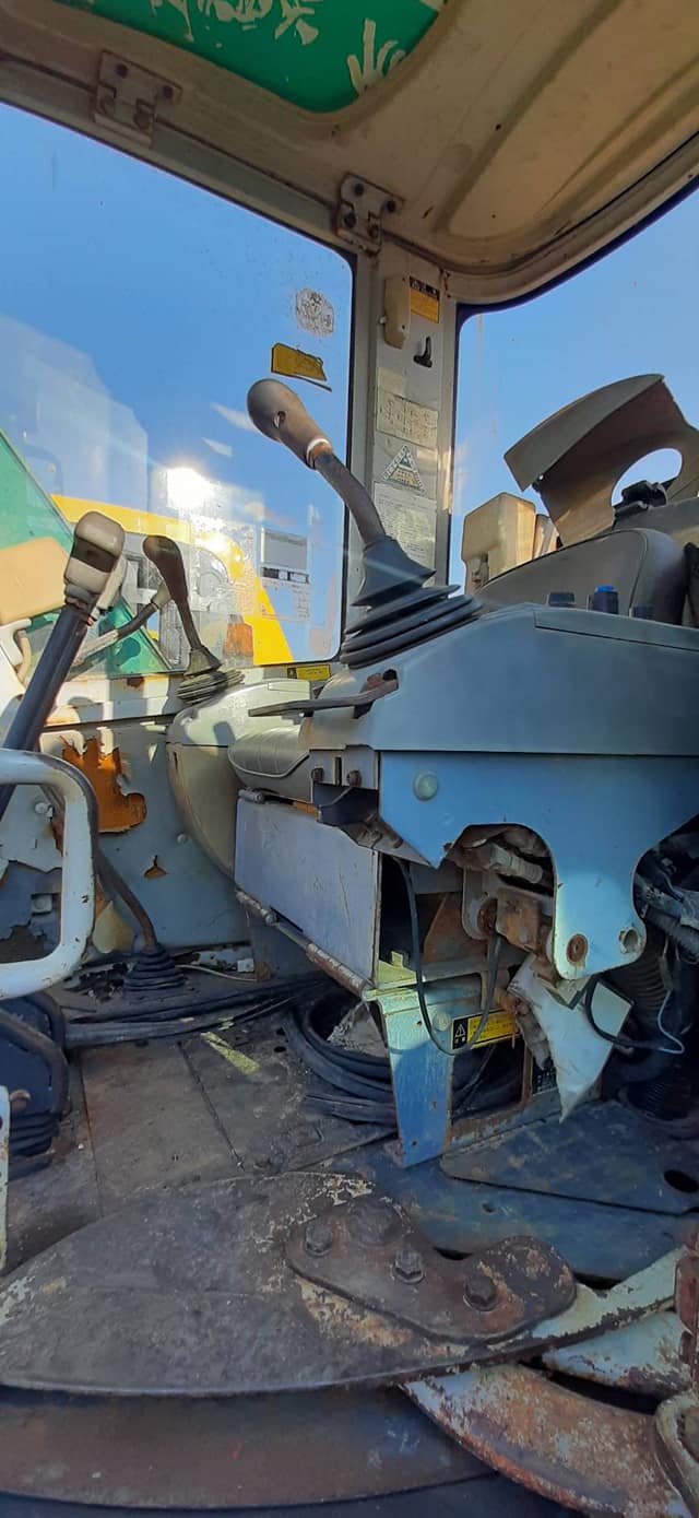 FROM JAPAN  รถขุดโกเบ เก่านอก ขนาด 7ตัน มีอินวอย ราคาเพียง 422,000 บาท HYD. EXCAVATOR KOBELCO SK75UR-YR