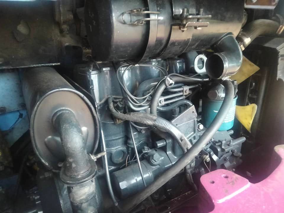 รถขุดเล็ก โคมัสสุ KOMATSU PC38UU-2 = ขนาด 3ตัน ราคาเพียง 255,000 บาท