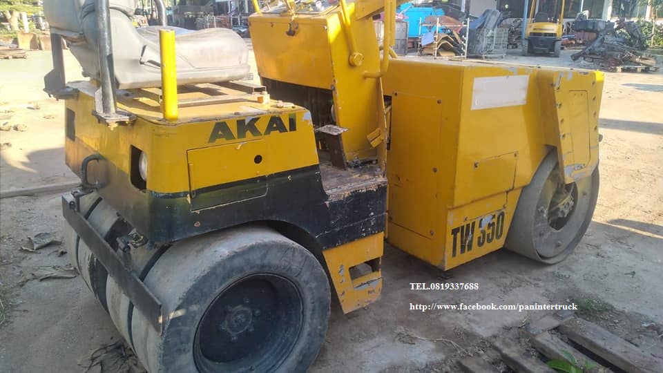 ขายถูกด่วนๆ รถบดหน้าเหล็กหลังยาง SAKAI TW350 ขนาด 3ตัน ขับเคลื่อน2เพลา