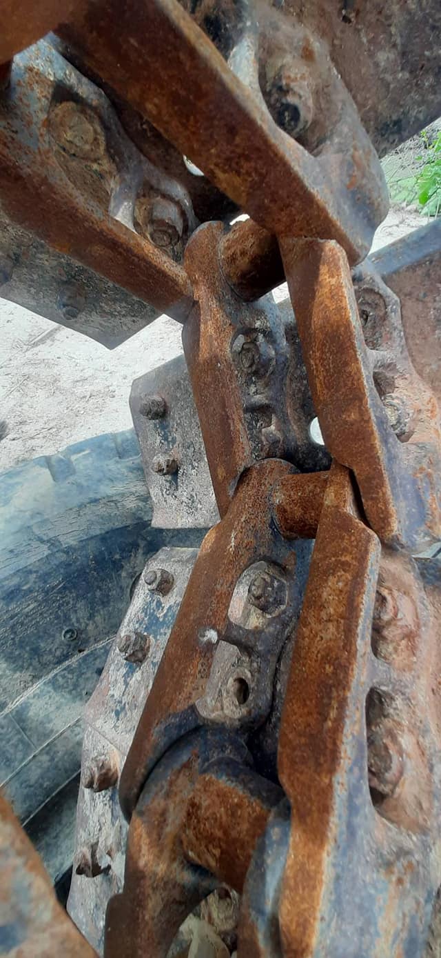 SALE**โซ่พร้อมแผ่นแทรค สำหรับรถขุดไซค์ 60 ,75 (PC60-1-2-3 ,PC75UU-1,SK60) SALE**โซ่พร้อมแผ่นแทรค สำหรับรถขุดไซค์ 60 ,75 (PC60-1-2-3 ,PC75UU-1,SK60)