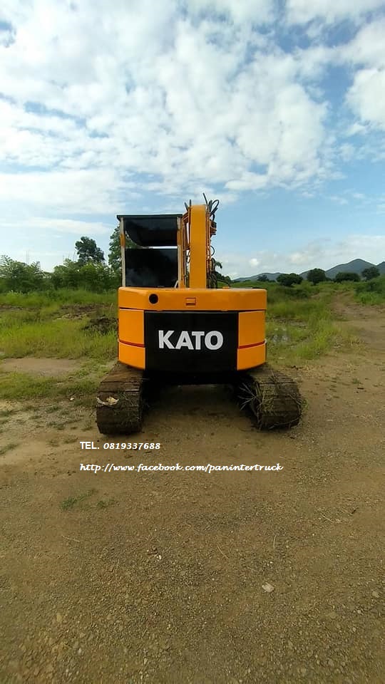 FROM JAPAN รถขุดคาโต้ KATO HD50  ขนาด 5ตัน  ราคาเพียง 333,000 บาท