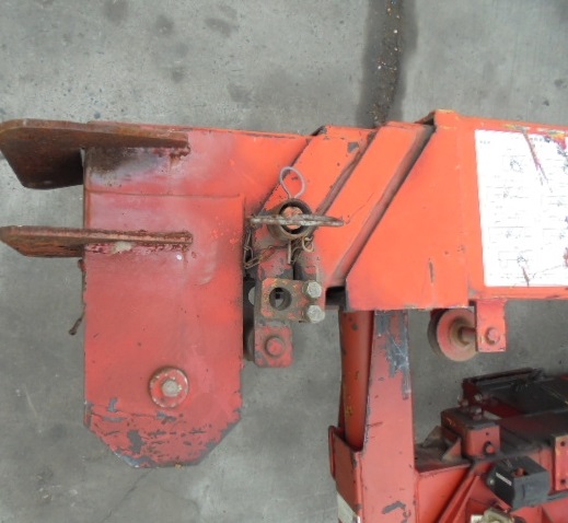 FROM JAPAN !!เครนติดหลังรถบรรทุก (TRUCK MOUNTED CRANE UNIC UR20V ) ยูนิค ขนาด 2ตัน / 4ปลอก3ชัก มีตะข