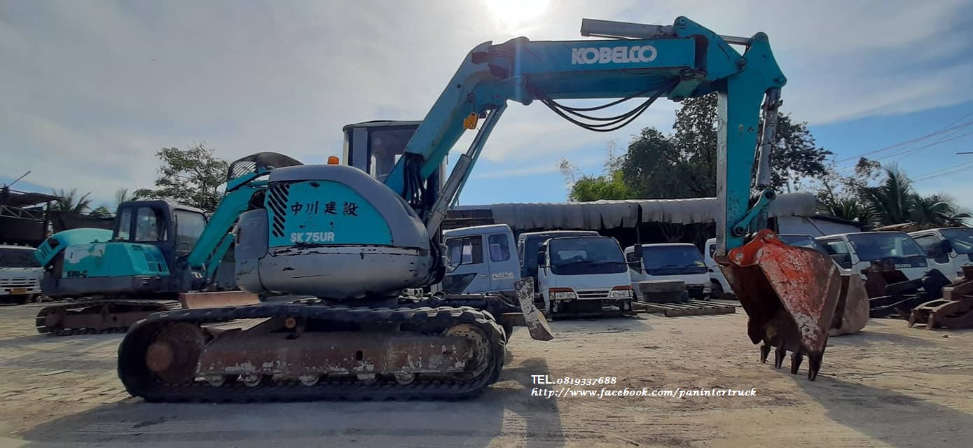 FROM JAPAN  รถขุดโกเบ เก่านอก ขนาด 7ตัน มีอินวอย ราคาเพียง 422,000 บาท HYD. EXCAVATOR KOBELCO SK75UR-YR