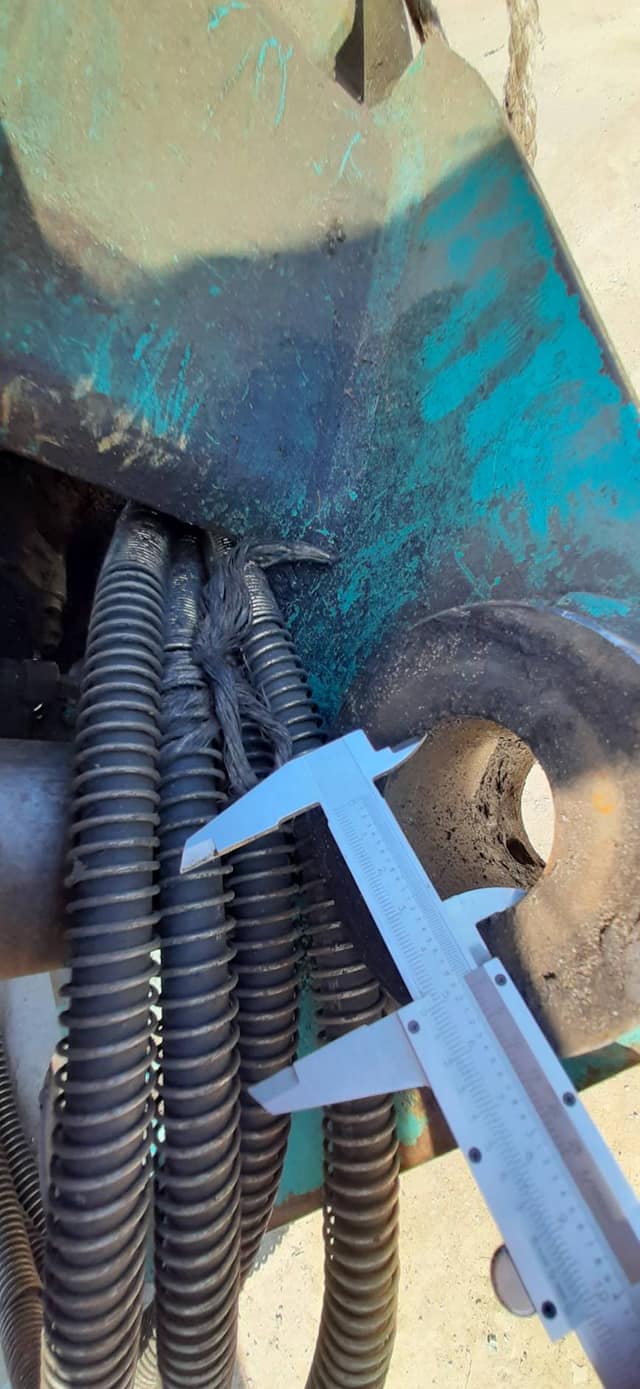 FROM JAPAN สินค้าเก่าจากญี่ปุ่น ตัวคีบปากหนีบไม้ แบบหมุนได้ พร้อมมอเตอร์ อุปกรณ์รองรับ สำหรับรถขุดไซค์ 60 ,65, 70, 75