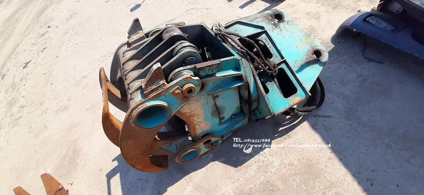 FROM JAPAN สินค้าเก่าจากญี่ปุ่น ตัวคีบปากหนีบไม้ แบบหมุนได้ พร้อมมอเตอร์ อุปกรณ์รองรับ สำหรับรถขุดไซค์ 60 ,65, 70, 75