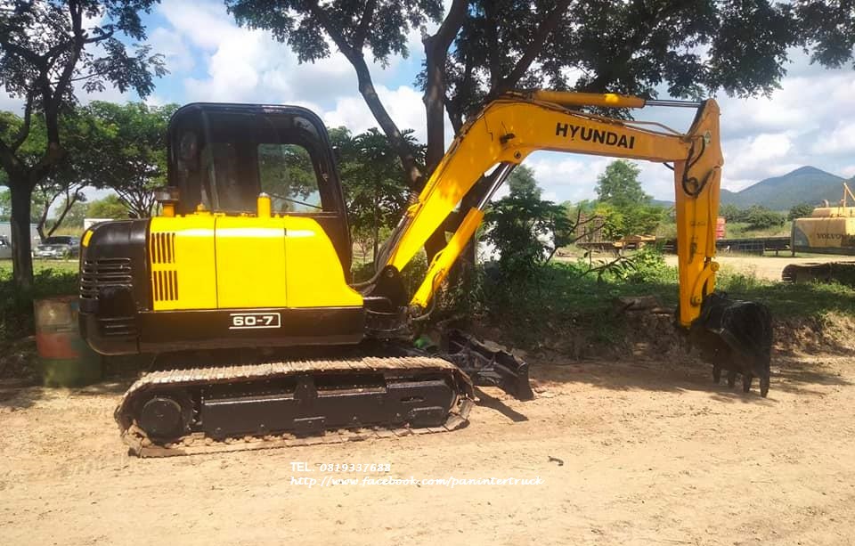 ราคาปังๆ คันสุดท้าย รถขุดเก่านอก มีอินวอย /ปรับสภาพ ขัดล้าง ทำสี  มีตู้/มีเก๋ง/มีประตู ราคาเพียง 355,000 บาท HYUNDAI ฮุนได R60-7