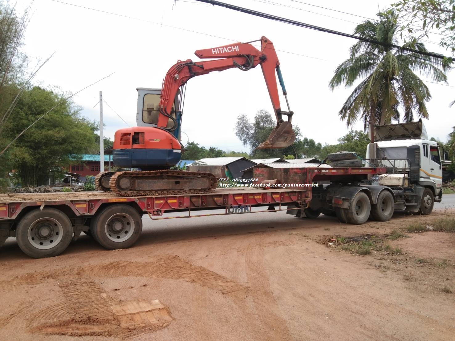 Vายถูกด่วนๆ ราคาเพียง 295,000 บาท รถขุดขนาด 5ตัน MINI. EXCAVATOR HITACHI EX55UR Vายถูกด่วนๆ ราคาเพียง 295,000 บาท รถขุดขนาด 5ตัน MINI. EXCAVATOR HITACHI EX55UR