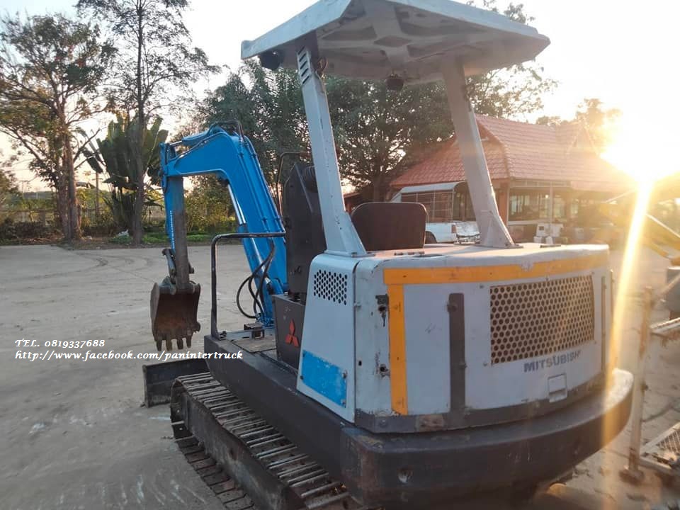 SALE *ลดกระหน่ำ 199,000 บาท รถขุดเล็ก MITSUBISHI ME35 ขนาด 3ตัน