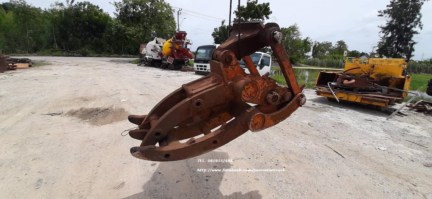 FROM JAPAN ตัวคีบปากหนีบไม้ แบบธรรมดาอุปกรณ์รองรับ สำหรับรถขุดไซค์ 100, 120 ,135/ สลัก 60-65 มิล