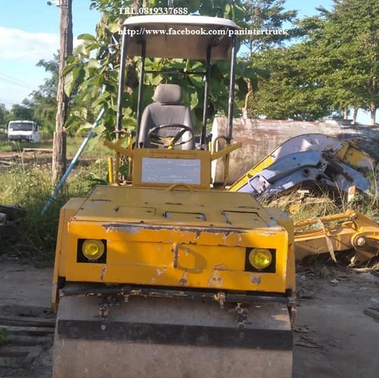 ขายถูกด่วนๆ รถบดหน้าเหล็กหลังยาง SAKAI TW350 ขนาด 3ตัน ขับเคลื่อน2เพลา