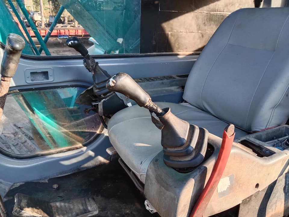 ขายรถขุดโกเบ KOBELCO SK200 มาร์คไฟท์ = ขนาด 20ตัน ราคาเพียง 466,000 บาท