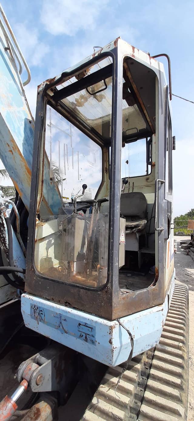 มหกรรมลดล้างสต๊อค**รถขุด HYD. EXCAVATOR SUMITOMO SH75 มีเก๋ง/มีประตู มหกรรมลดล้างสต๊อค**รถขุด HYD. EXCAVATOR SUMITOMO SH75 มีเก๋ง/มีประตู