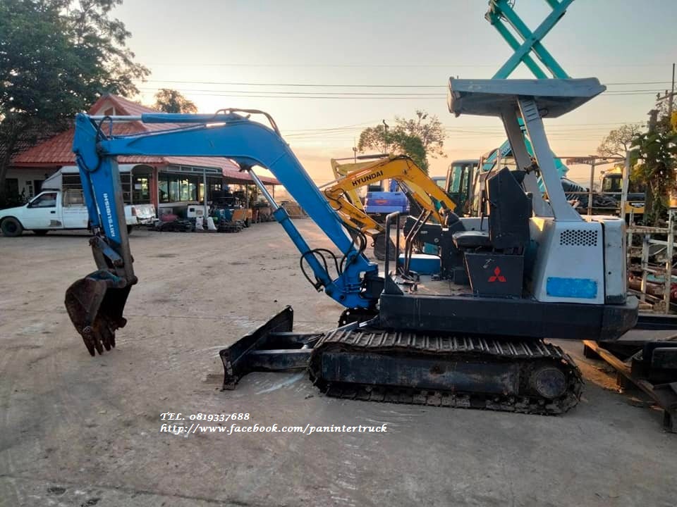 SALE *ลดกระหน่ำ 199,000 บาท รถขุดเล็ก MITSUBISHI ME35 ขนาด 3ตัน