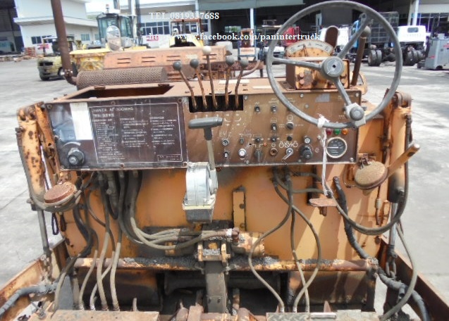 FROM JAPAN สินค้าเก่านอก ขายถูกด่วนๆรถปูยาง  ASPHALT FINISHER  HANTA  AF300WHS เครื่องยนต์ ISUZU 4FB1 , 4 สูบ , ล้อยาง ,ปูยางได้กว้างถึง 3 เมตร