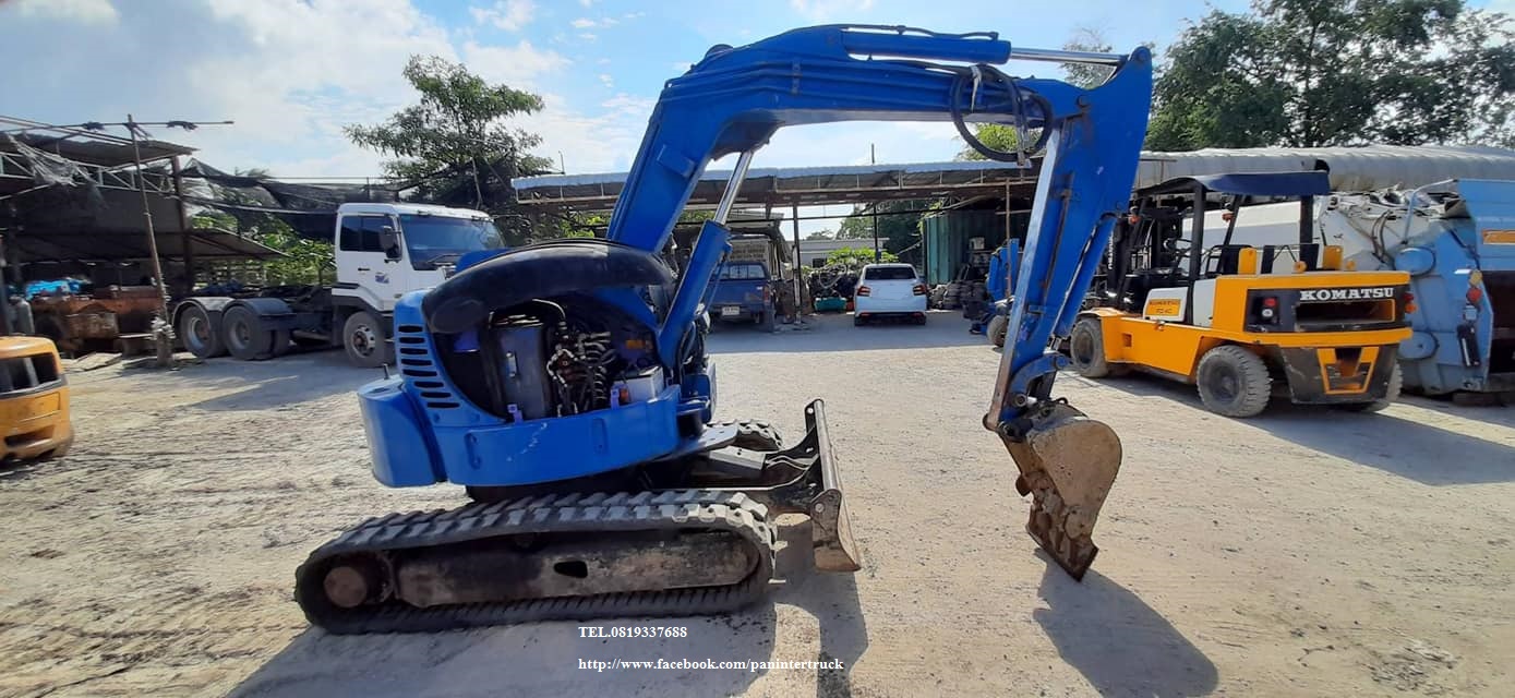 SALE FROM JAPAN MINI. EXCAVATOR HITACHI EX30UR-3 รถขุดเล็ก คอนโทรลน้ำมัน ปั๊มนิ้ว แขนตรง /ใบมีดดัน /มีลายไปป์ปิ้ง(ลายหัวเจาะ)