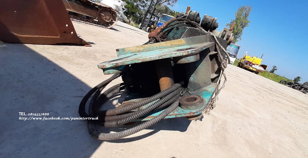 FROM JAPAN สินค้าเก่าจากญี่ปุ่น ตัวคีบปากหนีบไม้ แบบหมุนได้ พร้อมมอเตอร์ อุปกรณ์รองรับ สำหรับรถขุดไซค์ 60 ,65, 70, 75