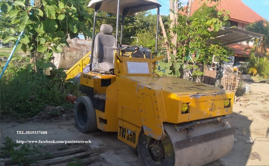 ขายถูกด่วนๆ รถบดหน้าเหล็กหลังยาง SAKAI TW350 ขนาด 3ตัน ขับเคลื่อน2เพลา