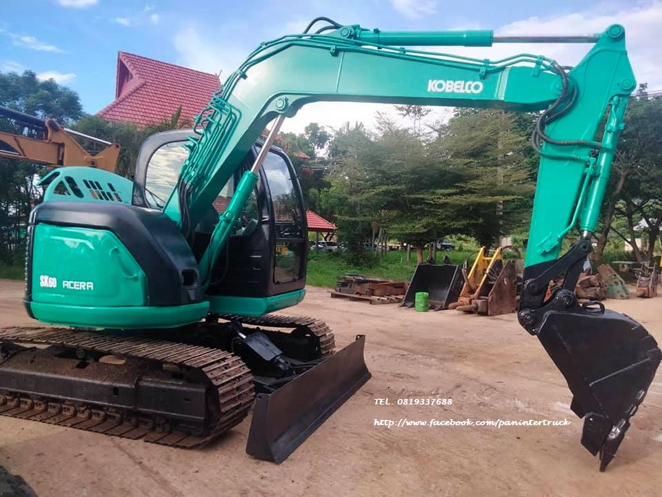 สินค้าเก่านอก มีตู้/มีเก๋ง/มีประตู/แอร์หนาว/ มีผานหน้า/ใบมีดดัน รถขุดโกเบ KOBELCO SK60SR-YT