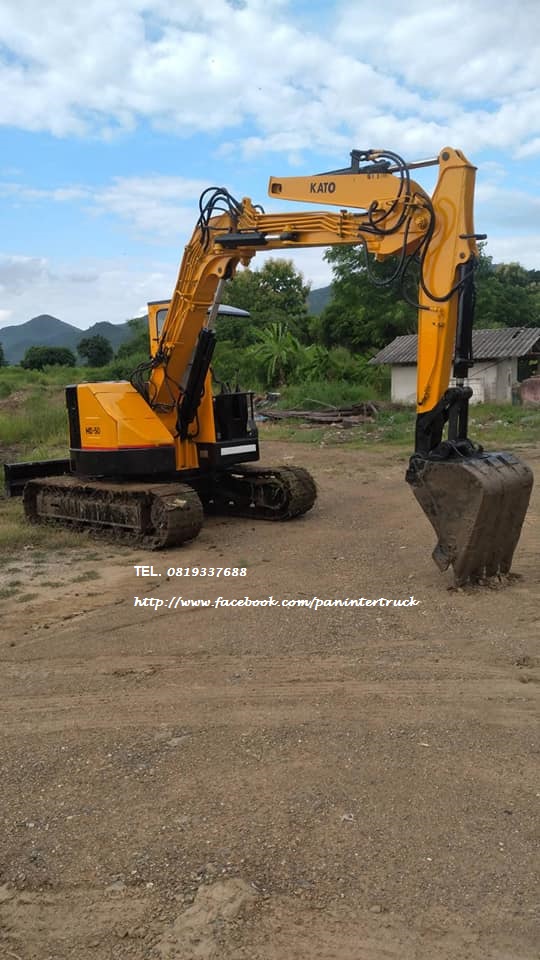 FROM JAPAN รถขุดคาโต้ KATO HD50  ขนาด 5ตัน  ราคาเพียง 333,000 บาท