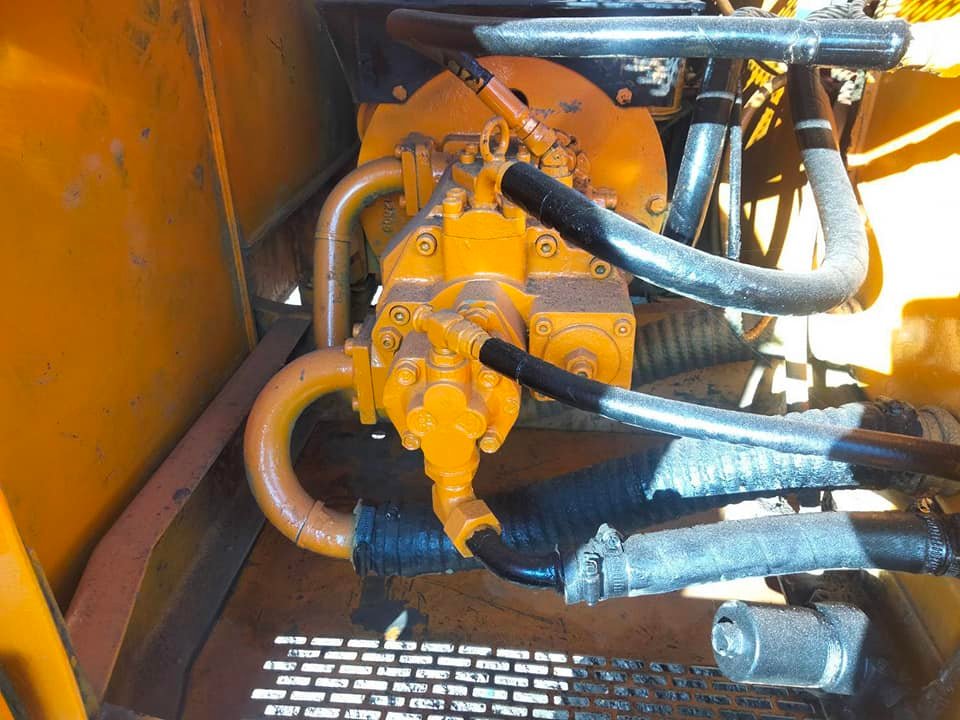 ลดกระหน่ำ ราคาเพียง 333,000 บาท รถขุดโกเบ KOBELCO SK03 ขนาด 6ตัน (เทียบเท่า PC60-5)