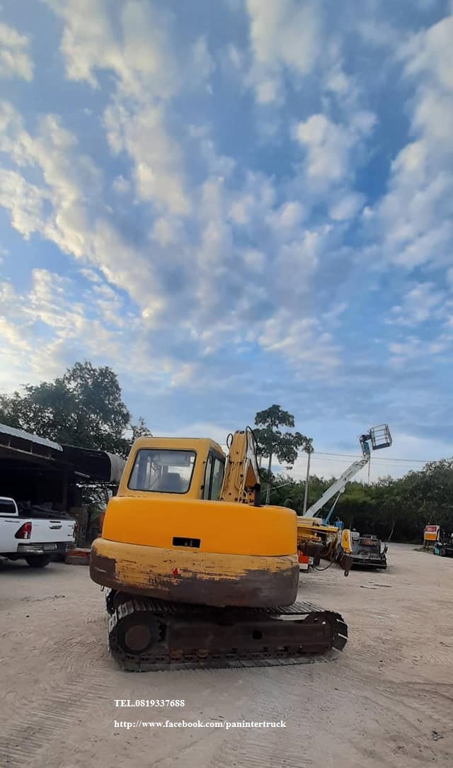 SALE* รถขุด KOMATSU PC60-7 มีเก๋ง ,มีประตู ,มีลายไปป์ปิ้ง(ลายหัวเจาะ) แทรคเหล็ก , สินค้าเก่านอก SALE* รถขุด KOMATSU PC60-7 มีเก๋ง ,มีประตู ,มีลายไปป์ปิ้ง(ลายหัวเจาะ) แทรคเหล็ก , สินค้าเก่านอก