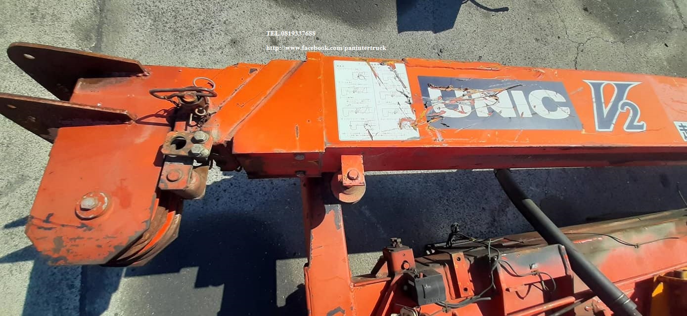 FROM JAPAN !!เครนติดหลังรถบรรทุก (TRUCK MOUNTED CRANE UNIC UR20V ) ยูนิค ขนาด 2ตัน / 4ปลอก3ชัก มีตะข