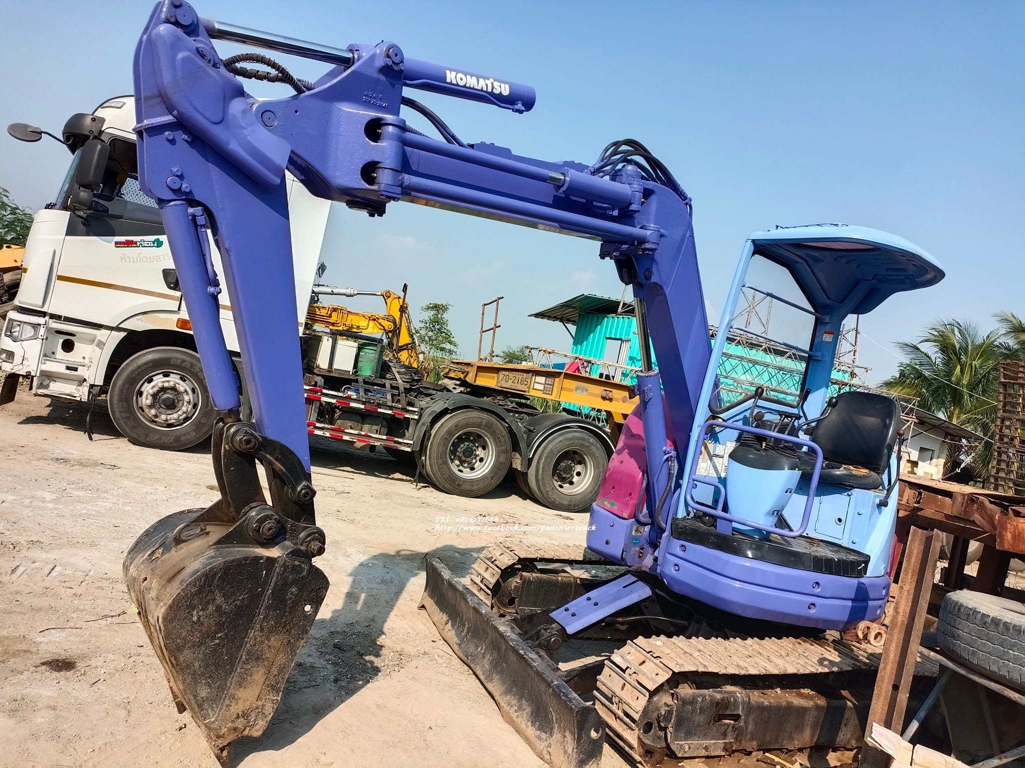 รถขุดเล็ก โคมัสสุ KOMATSU PC38UU-2 ขนาด 3ตัน  ราคาเพียง 255,000 บาท