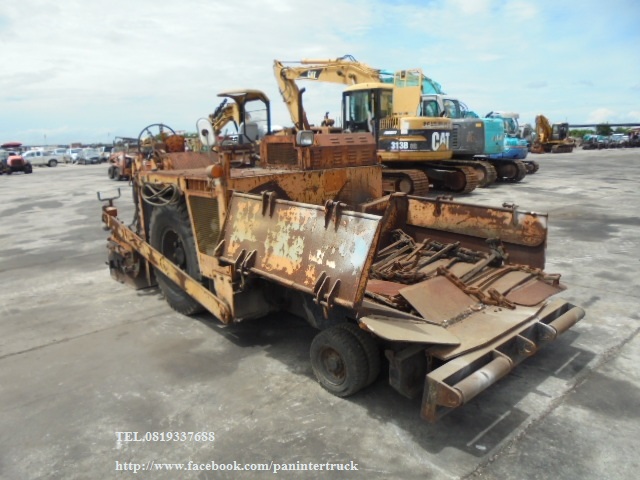 FROM JAPAN สินค้าเก่านอก ขายถูกด่วนๆรถปูยาง  ASPHALT FINISHER  HANTA  AF300WHS เครื่องยนต์ ISUZU 4FB1 , 4 สูบ , ล้อยาง ,ปูยางได้กว้างถึง 3 เมตร