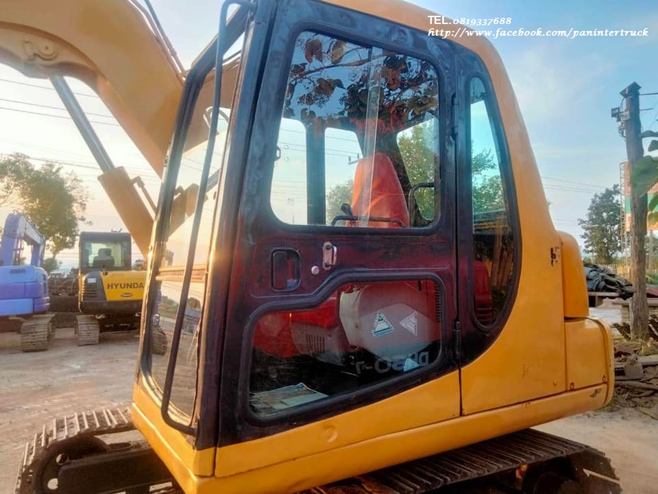 รถเก่านอก /เอกสารแจ้งจำหน่าย อินวอย /ยังไม่เคยใช้ในไทย  จัดให้ 470,000 บาท  รถขุด โคมัสสุ KOMATSU PC60-7