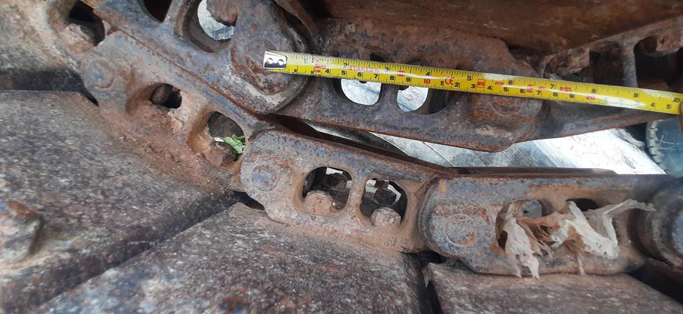 SALE**โซ่พร้อมแผ่นแทรค สำหรับรถขุดไซค์ 60 ,75 (PC60-1-2-3 ,PC75UU-1,SK60) SALE**โซ่พร้อมแผ่นแทรค สำหรับรถขุดไซค์ 60 ,75 (PC60-1-2-3 ,PC75UU-1,SK60)