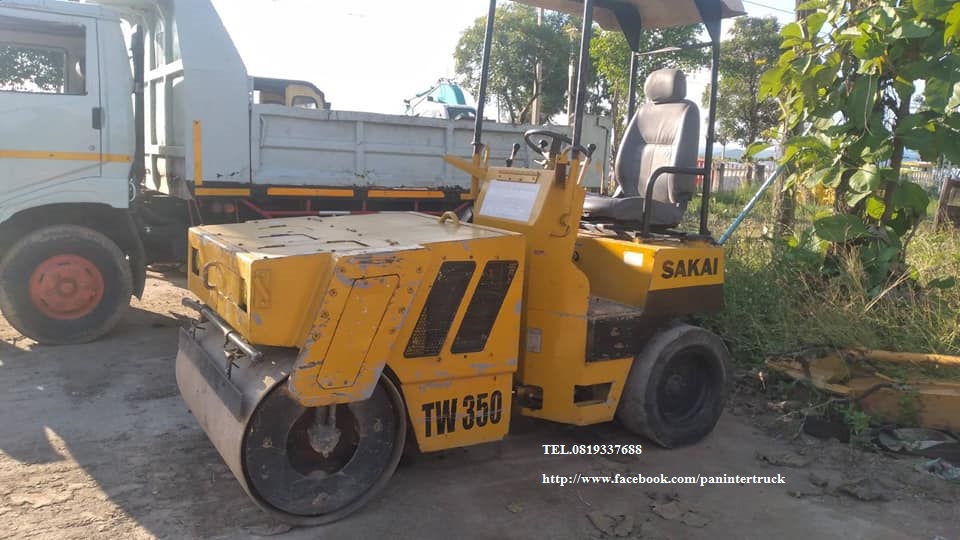 ขายถูกด่วนๆ รถบดหน้าเหล็กหลังยาง SAKAI TW350 ขนาด 3ตัน ขับเคลื่อน2เพลา