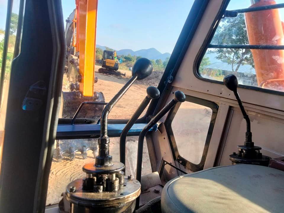 ลดกระหน่ำ ราคาเพียง 333,000 บาท รถขุดโกเบ KOBELCO SK03 ขนาด 6ตัน (เทียบเท่า PC60-5)