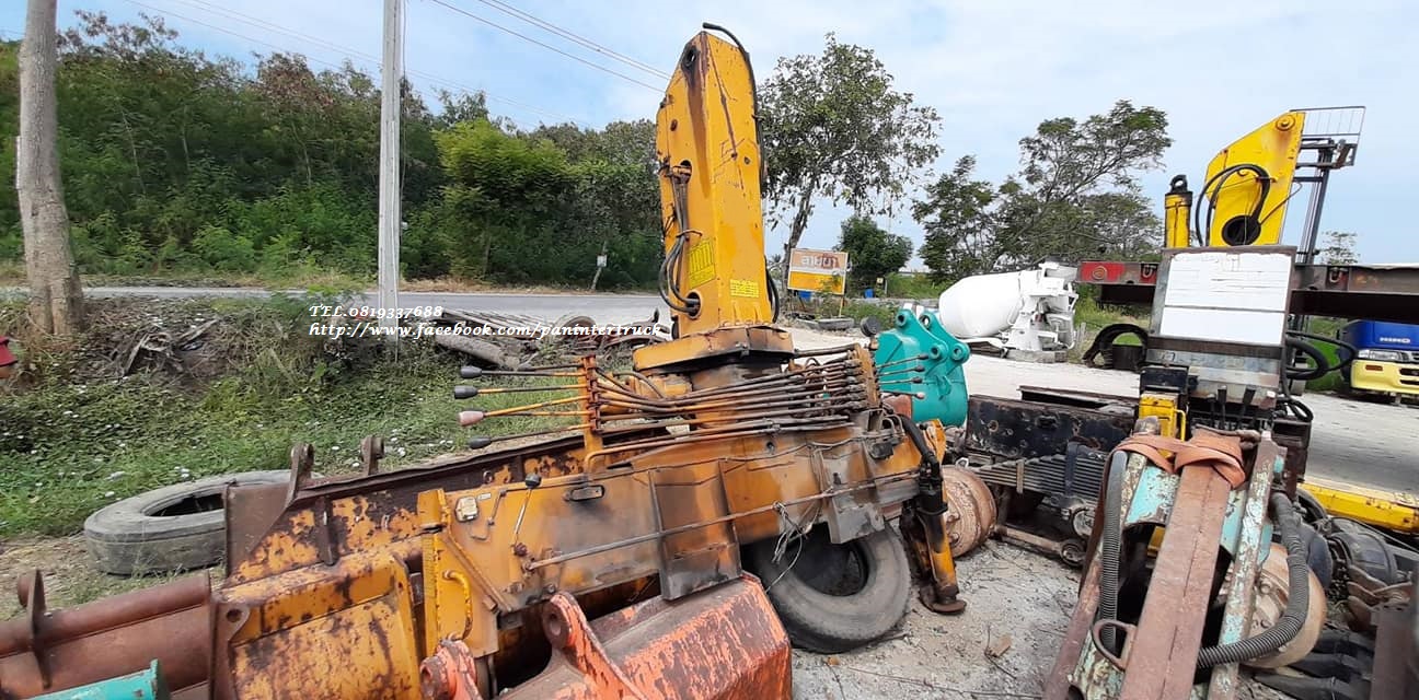 เก่าญี่ปุ่นแท้ๆ ขายตามสภาพเดิมๆ FROM JAPAN TADANO 30ZH ราคาเพียง 144,000 บาท  เครนติดหลังรถบรรทุก ขนาด 3ตัน* 3ปลอก2ชัก