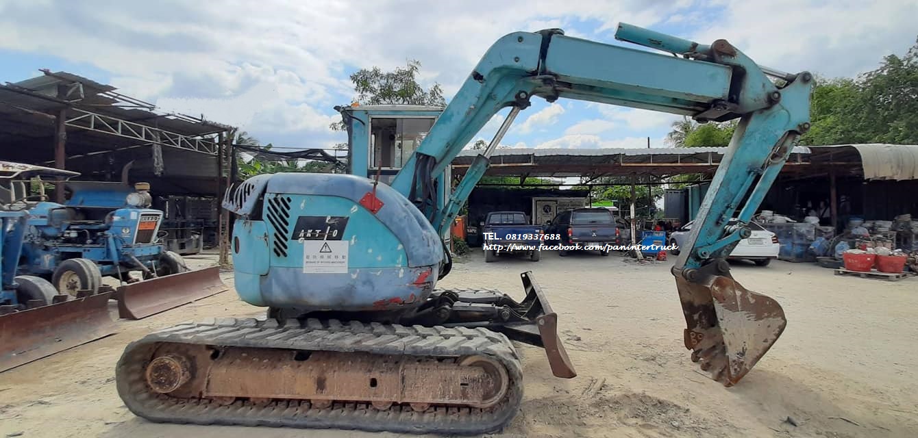 ลดกระหน่ำ!! รถขุดโกเบ เก่านอก ขนาด 7ตัน  มีอินวอย ราคาเพียง 380,000 บาท KOBELCO SK75UR-1B