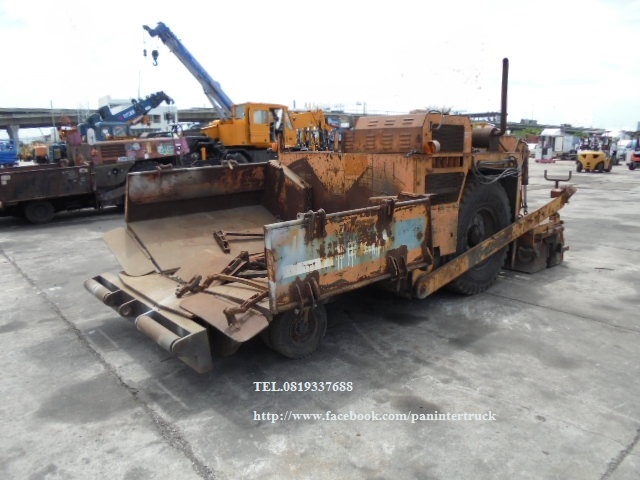FROM JAPAN สินค้าเก่านอก ขายถูกด่วนๆรถปูยาง  ASPHALT FINISHER  HANTA  AF300WHS เครื่องยนต์ ISUZU 4FB1 , 4 สูบ , ล้อยาง ,ปูยางได้กว้างถึง 3 เมตร