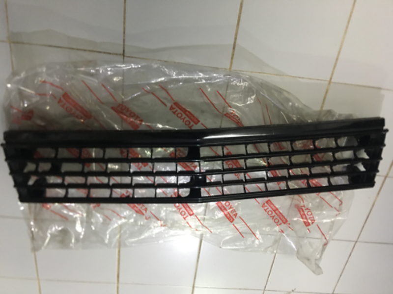 กระจังหน้าโตโยต้าTE 71