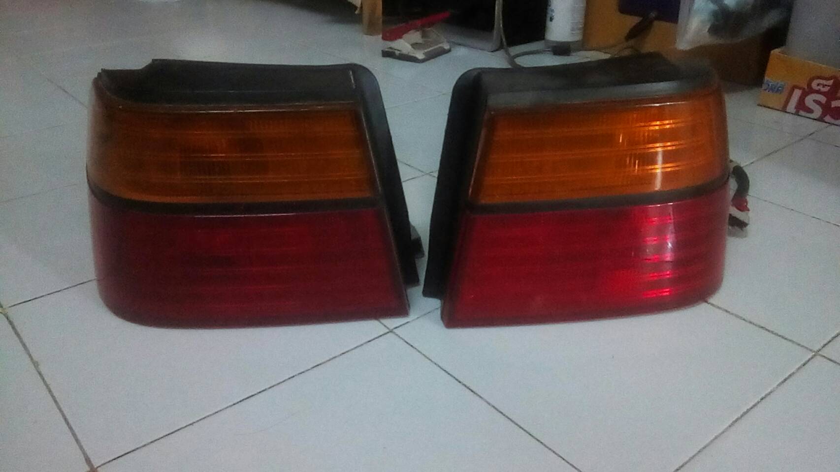 ไฟท้ายแอ๊คคอร์ดตาเพชร