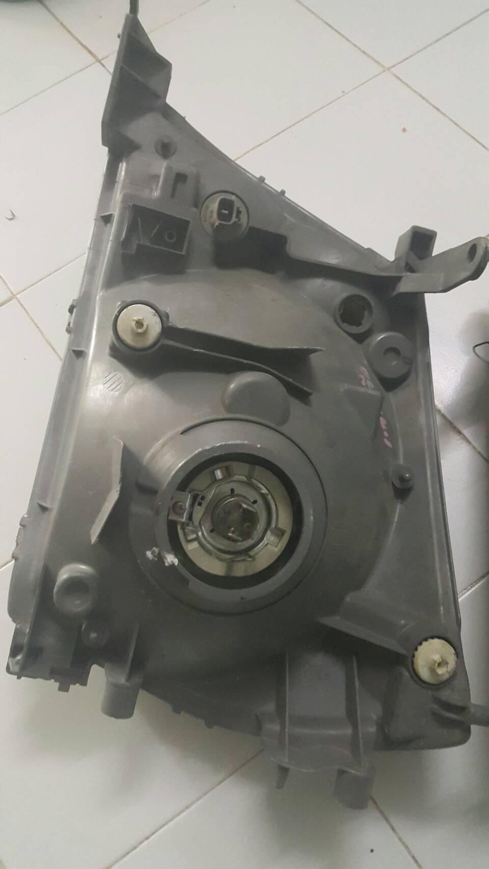 ไฟหน้าToyotaGranvia