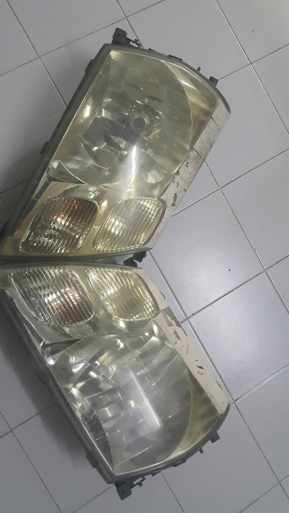 ไฟหน้าToyotaGranvia