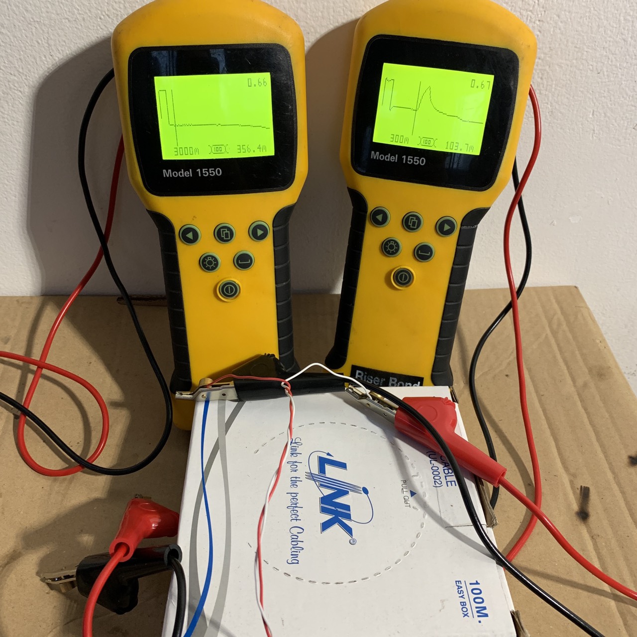 เครื่องหาจุดขาด ช๊อตคู่สายแบบ TDR ยี่ห้อ Riser Bond 1550 ผลิตใน England เครื่องหาจุดขาด ช๊อตคู่สายแบบ TDR ยี่ห้อ Riser Bond 1550 ผลิตใน England