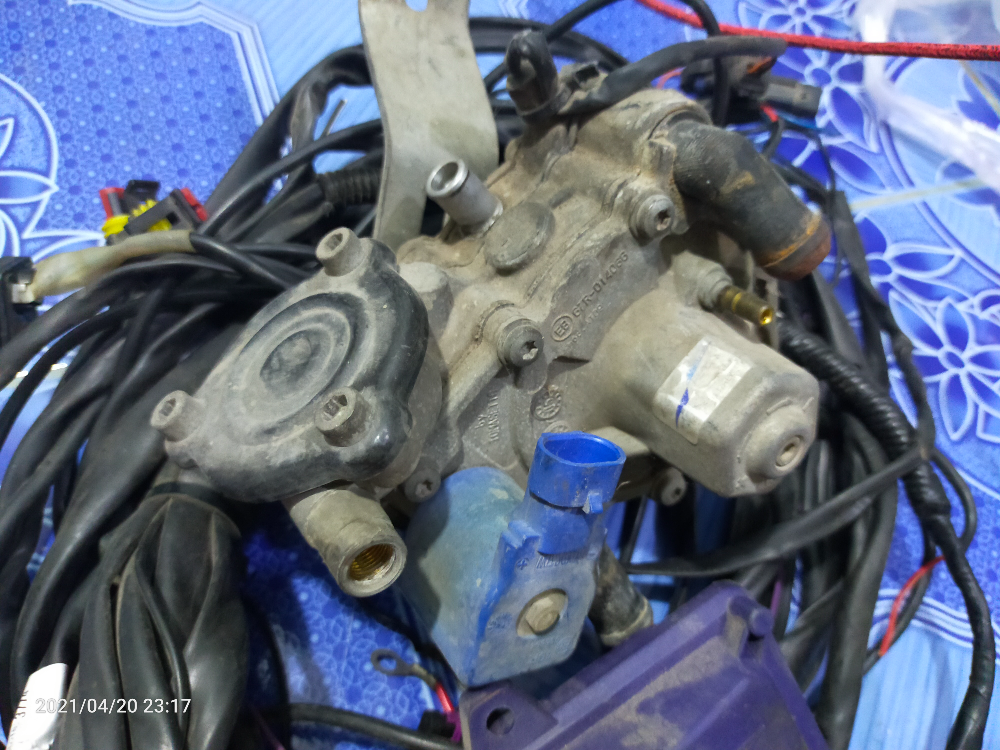 ECU + หม้อต้ม LPG พร้อมสวิตซ์Energy reform Fastect II ECU + หม้อต้ม LPG พร้อมสวิตซ์Energy reform Fastect II