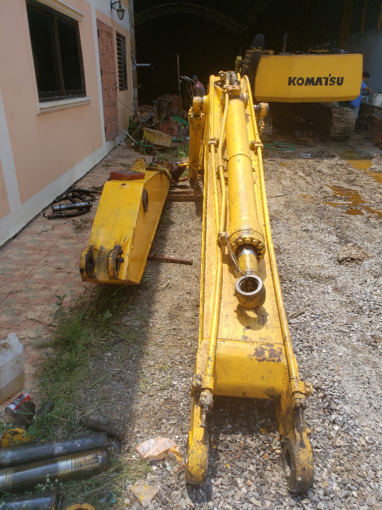 ขายบูมอาร์มสวยๆpc200-5 ขายบูมอาร์มสวยๆpc200-5