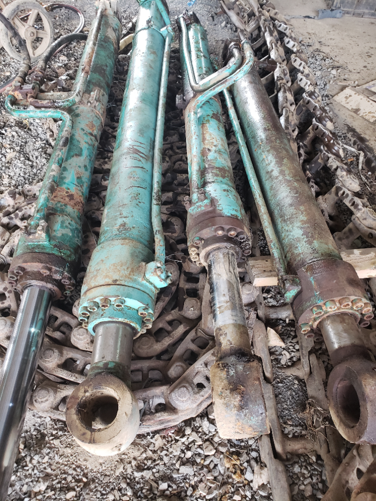 กระบอกไฮดรอลิคครบชุดsk200-3 กระบอกไฮดรอลิคครบชุดsk200-3