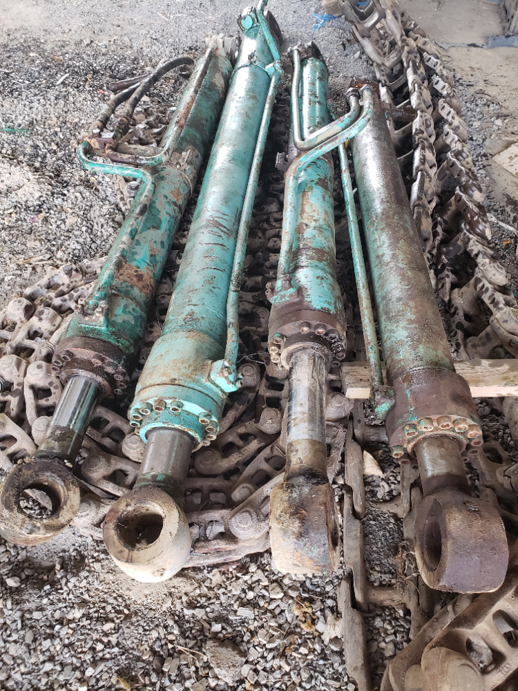 กระบอกไฮดรอลิคครบชุดsk200-3 กระบอกไฮดรอลิคครบชุดsk200-3