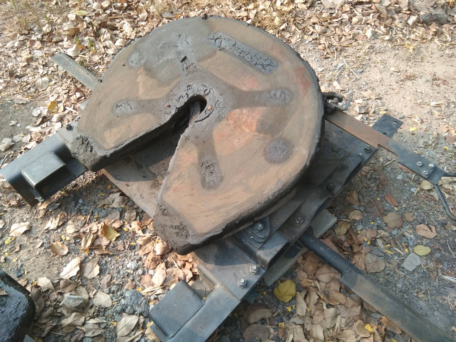 ขายจานลาก สภาพดี สนใจติดต่อ 089-5394067