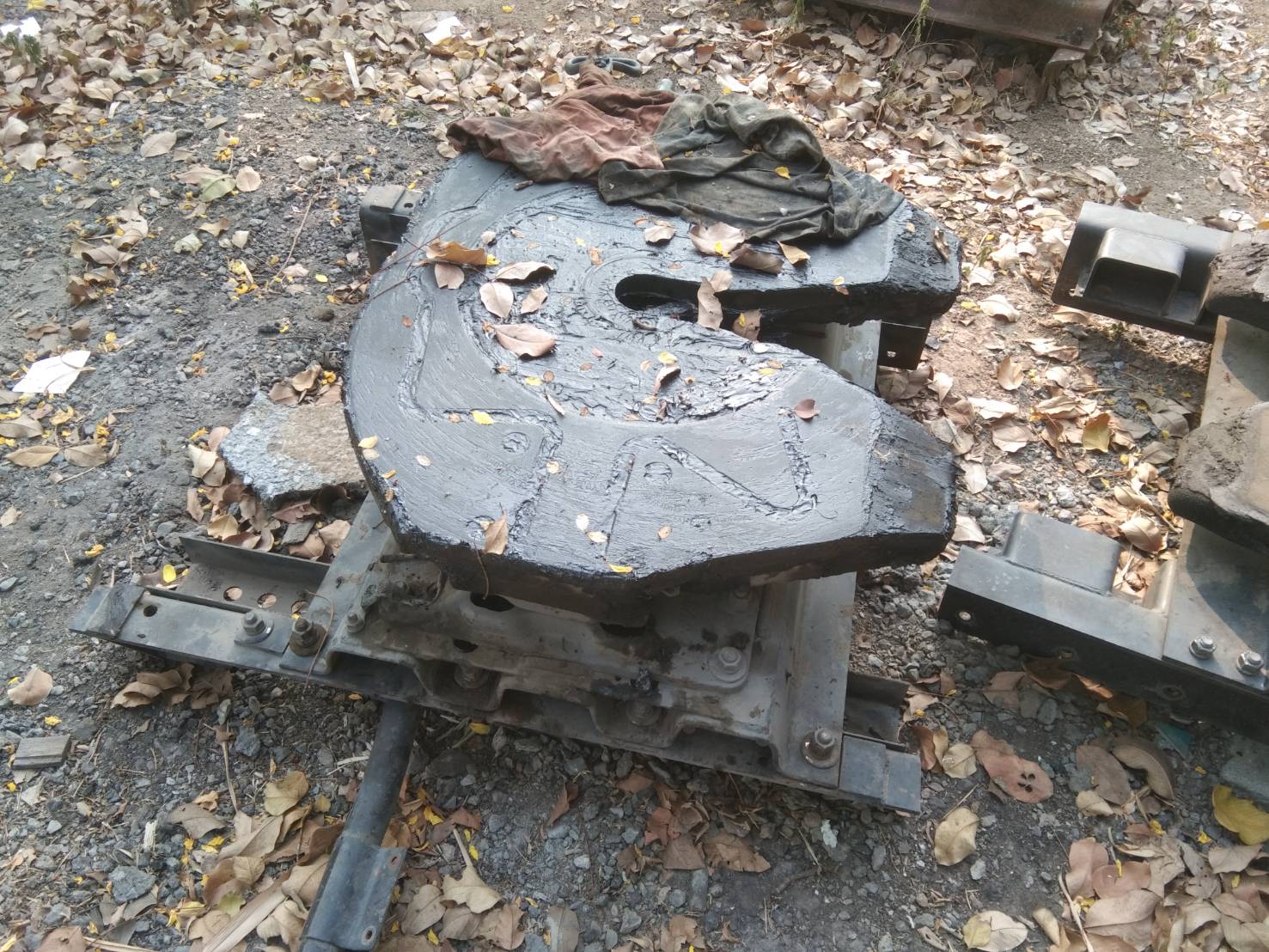 ขายจานลาก สภาพดี สนใจติดต่อ 089-5394067